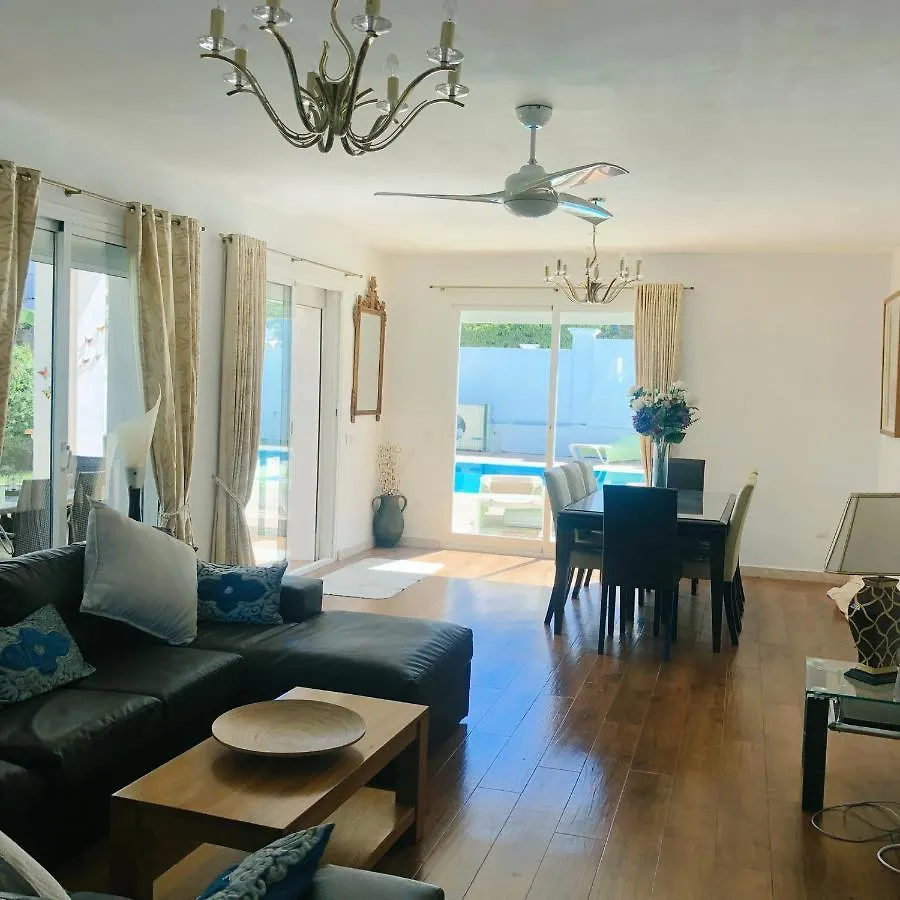 Detached Villa 4 Bed Duquesa With Private Infinity Pool Close To Port And Beach Manilva