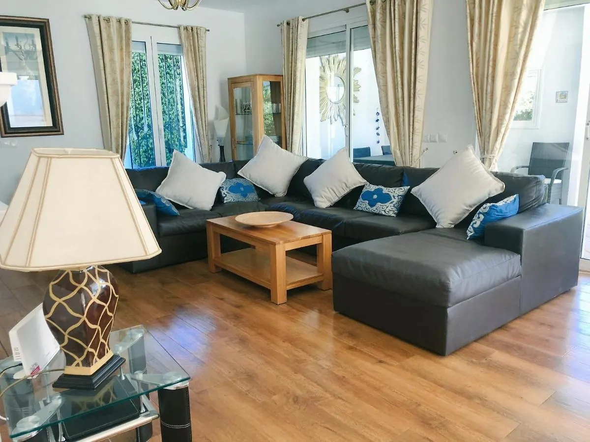 Detached Villa 4 Bed Duquesa With Private Infinity Pool Close To Port And Beach Manilva