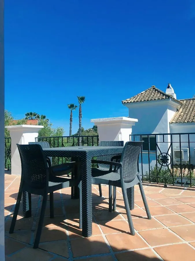Detached Villa 4 Bed Duquesa With Private Infinity Pool Close To Port And Beach Manilva